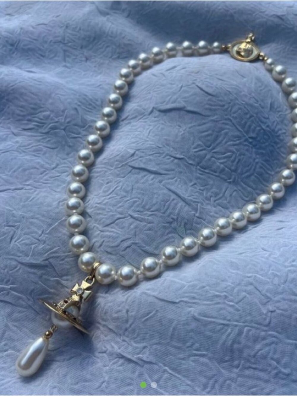Vivienne Westwood orb pearl choker